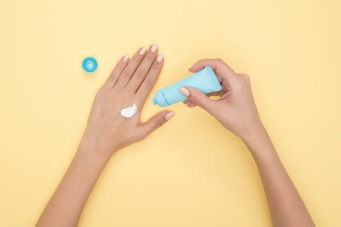 How To Treat Dry Hands After Sanitizing - Local Boom™
